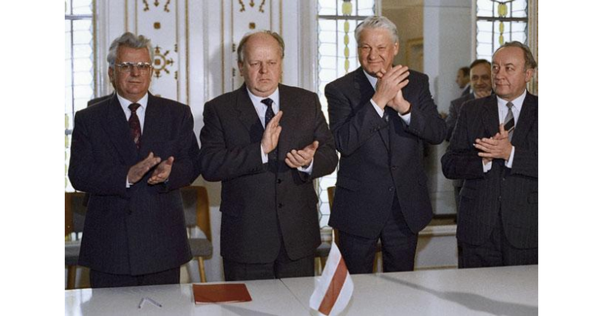 8 декабря (1991г.) - в Беловежской пуще были подписаны изменнические соглашения о развале СССР. Трагические даты русской истории.