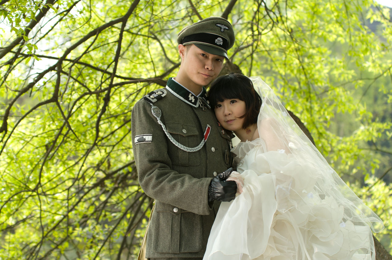Азиаты любовь. Свадьба в стиле СС. Фотосессия в военном стиле. Свадьба в стиле нацистов. Свадьба в военном стиле.