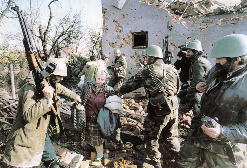 Развал Югославии и война на Балканах: этнические чистки и "гуманитарная интервенция" НАТО. ВИДЕО