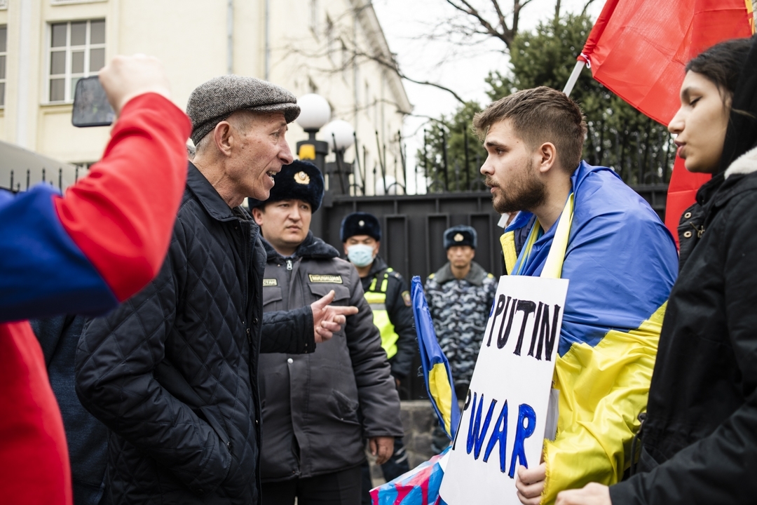 Война в Украине разжигает страсти в Средней  (постсоветской)  Азии