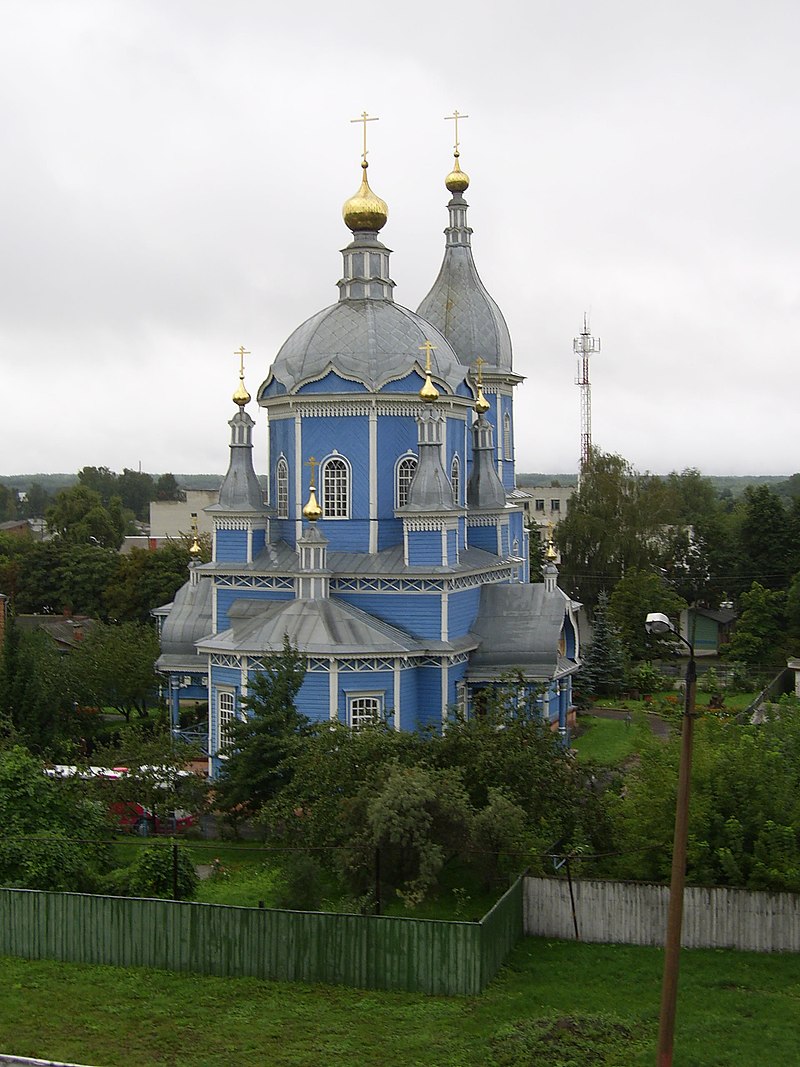 Новозыбков  –  город, где соединяются Россия, Украина и Белоруссия, а так же "новый" и "старый"  дониконовские  миры.